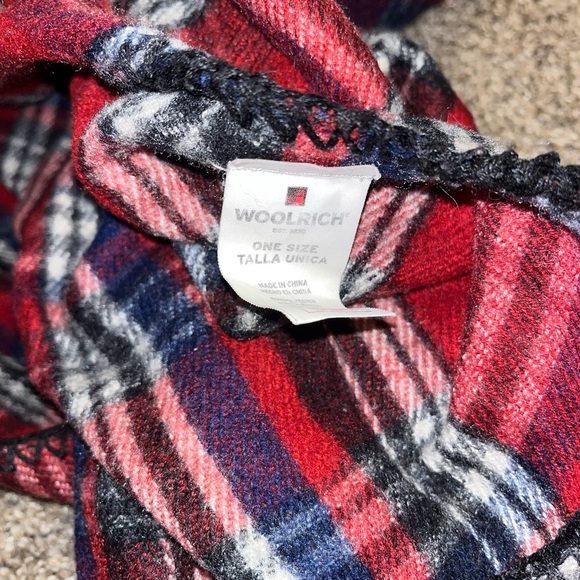 Woolrich Red Tartan Plaid Viscose Blend Wrap Around Fleece Poncho Womens Sz OS - Picture 6 of 6